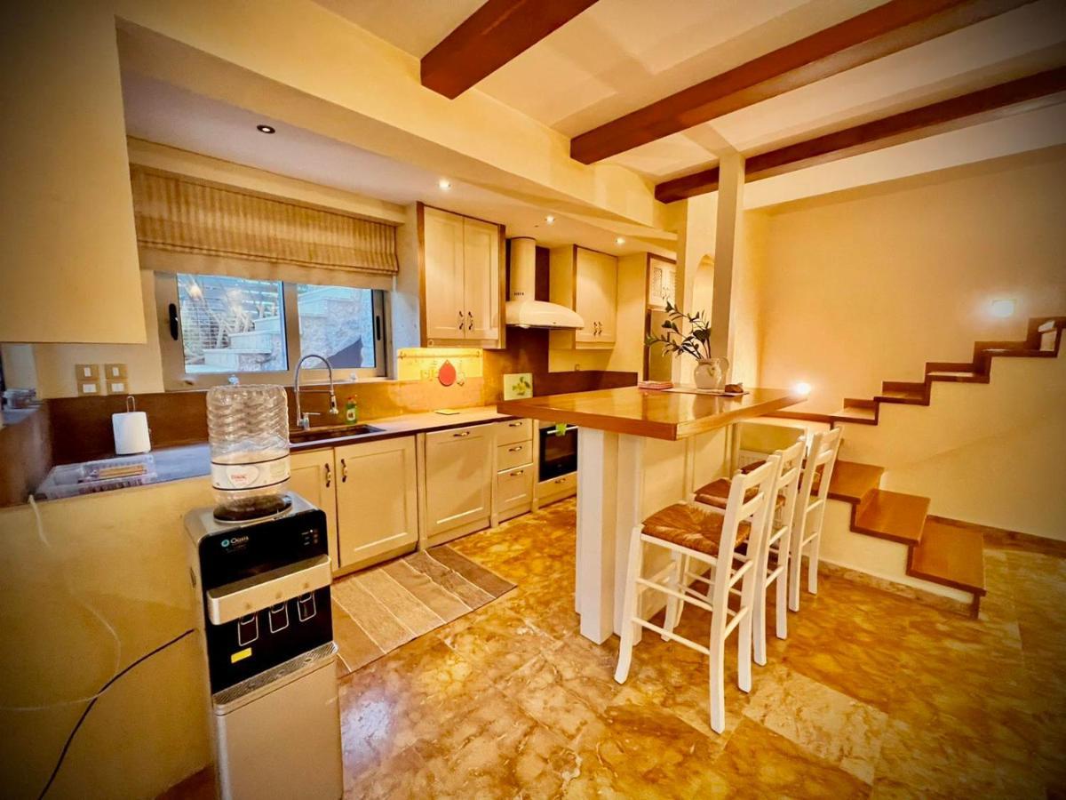 Villa Ένας Ευχάριστος Χώρος Με Πισίνα Pórto Ráfti Exterior foto