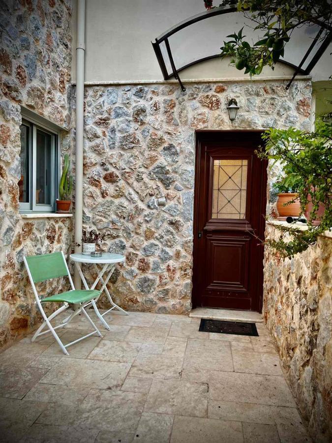 Villa Ένας Ευχάριστος Χώρος Με Πισίνα Pórto Ráfti Exterior foto